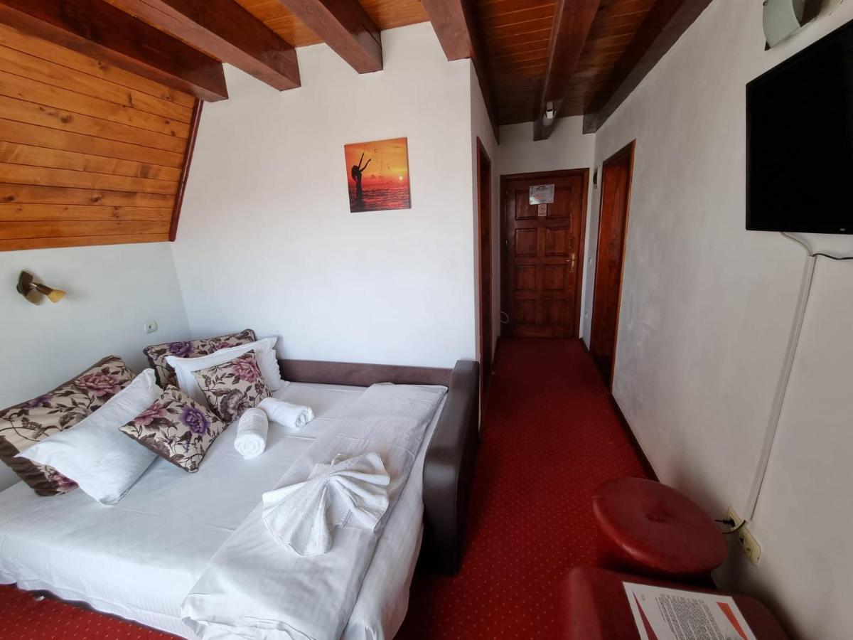 Casa Luca Hotell Vama Veche Eksteriør bilde