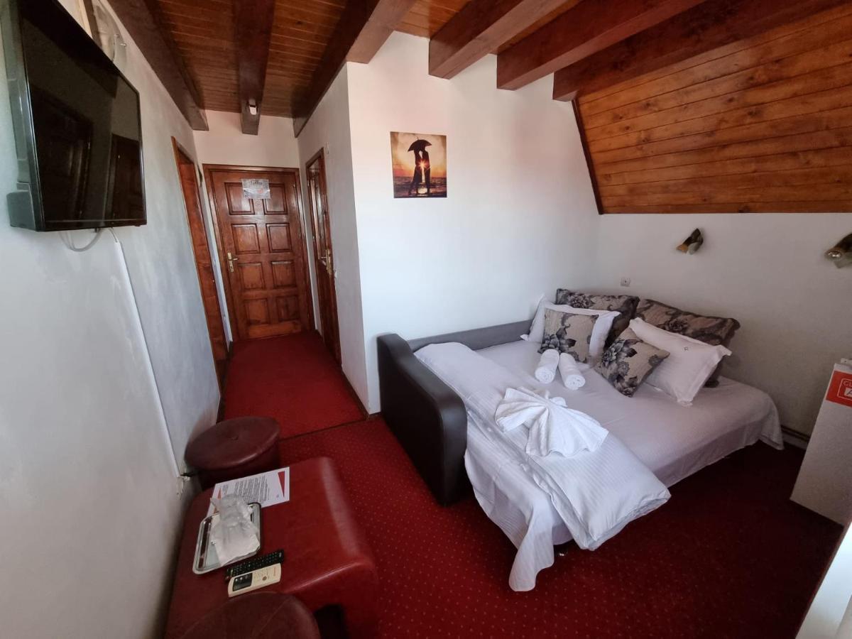 Casa Luca Hotell Vama Veche Eksteriør bilde